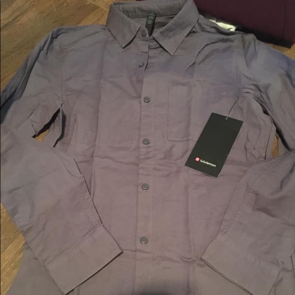 Lululemon All Town Buttondown NWT